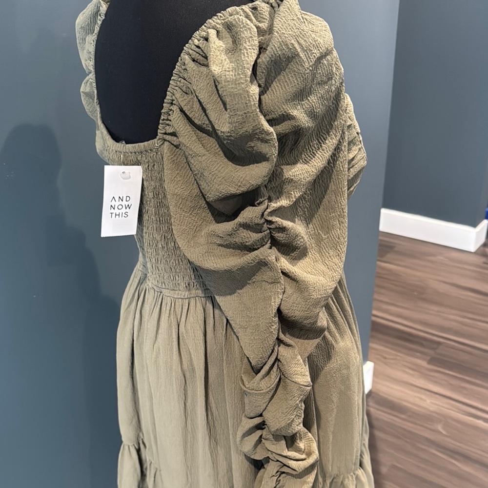 Green Ruched Puff Sleeve Sundress - Picture 4 of 6